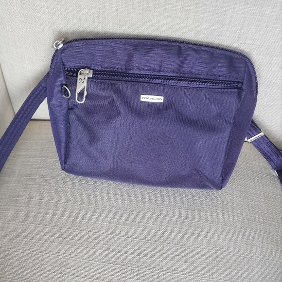 Travelon Anti-Theft Classic Convertible Crossbody and Waist Pack Purple Bag - Picture 2 of 6
